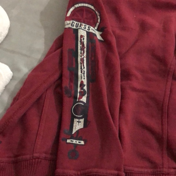 Guess sweatshirt - Picture 3 of 4